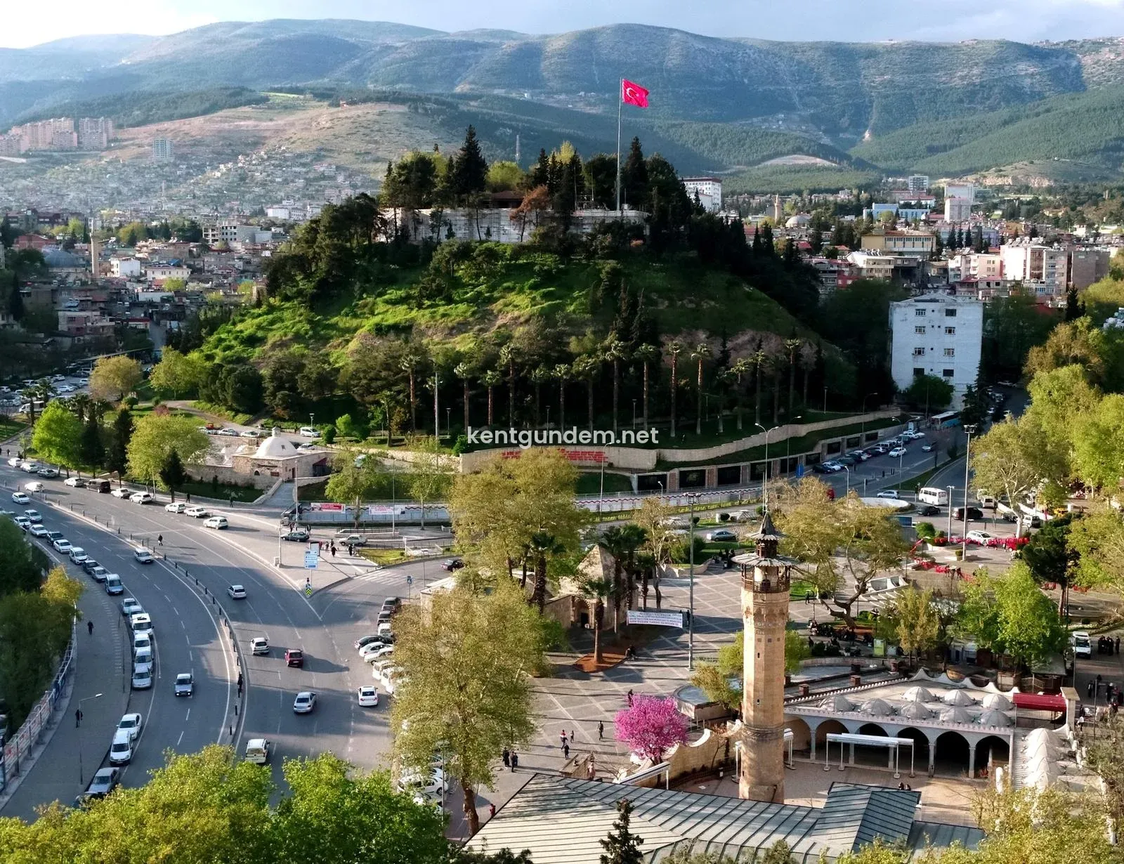 Kahramanmaraş Valiliği, depremin yıl dönümü olan 6 Şubat’ta eğitim-öğretime 1